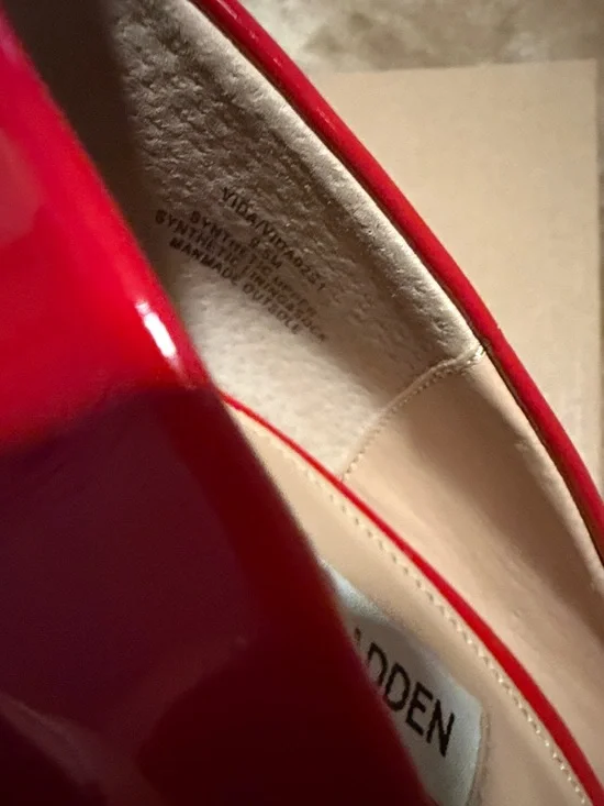 Steve Madden Red Patent Pointed Toe Stiletto Pumps - Picture 9 of 9